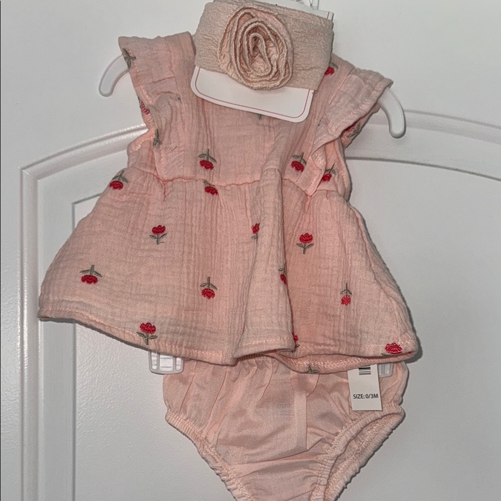 Nicole by Nicole Miller Pink and Red Diaper Covers Accessories